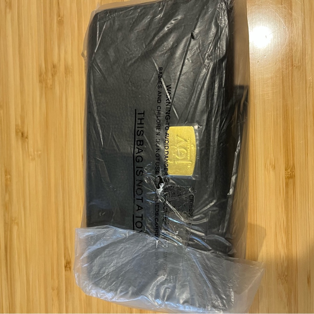 Joy Mangano black wallet